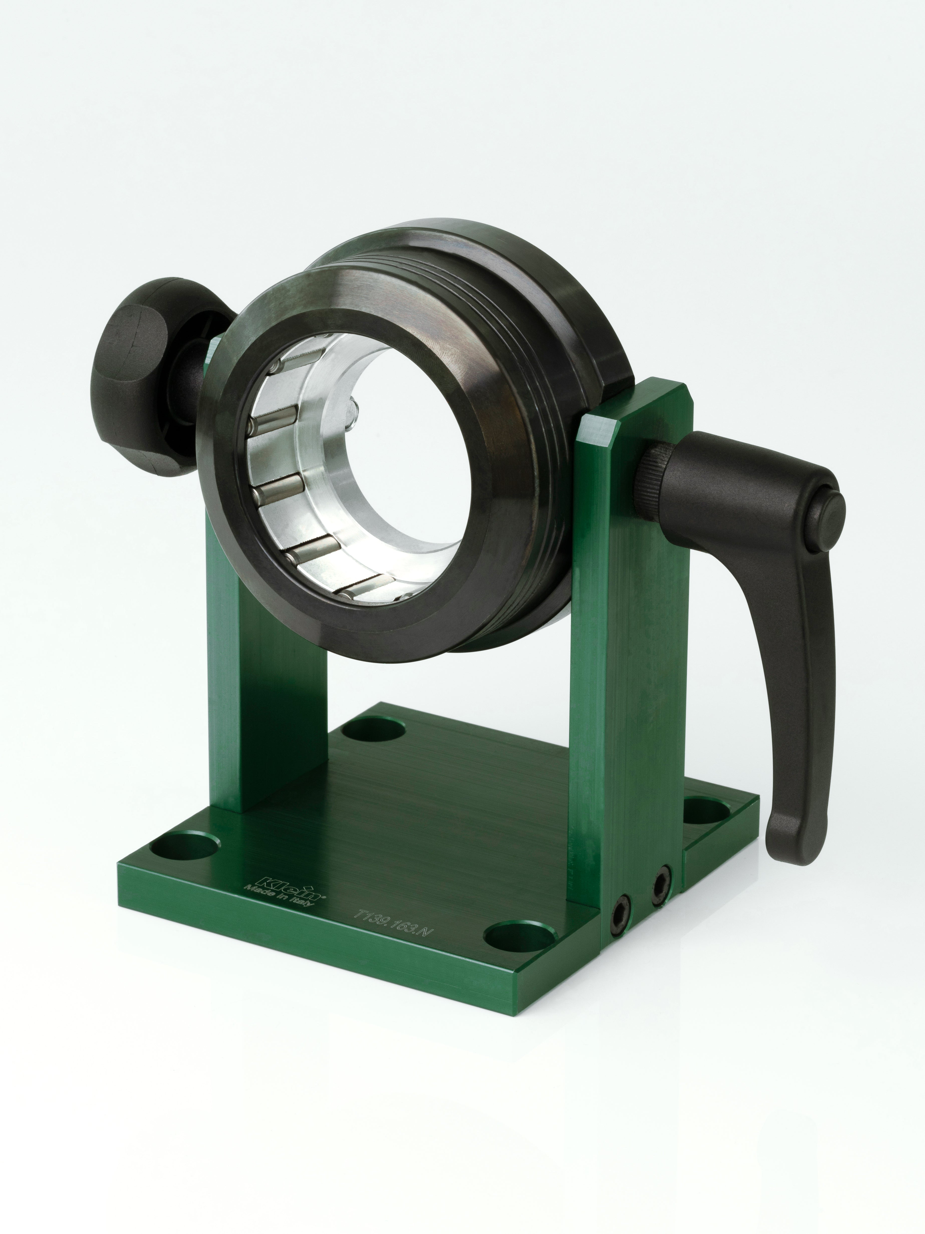 Adjustable Tightening Stand